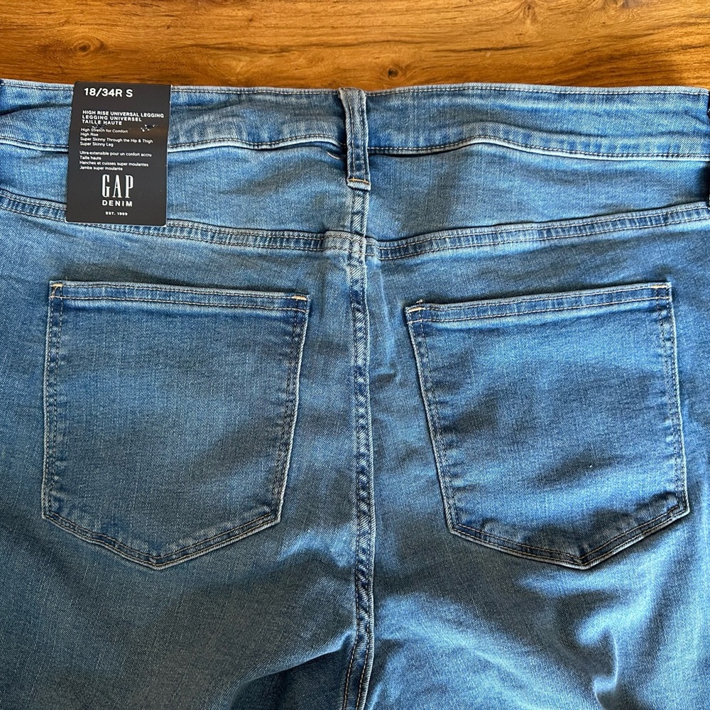 GAP High Rise Distressed Button Fly Universal Legging - Picture 3 of 10